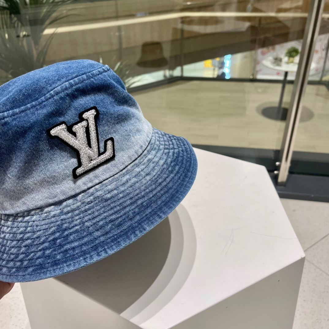 Louis Vuitton Caps